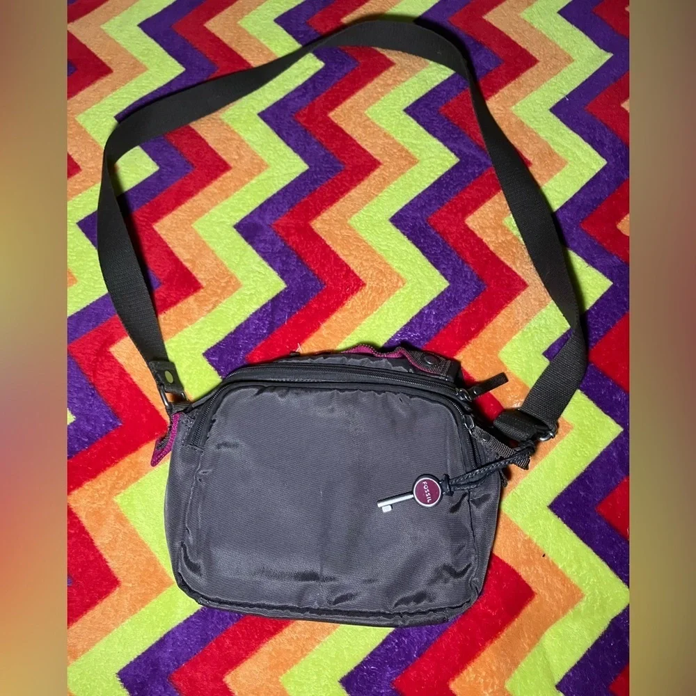 Fossil vintage cargo